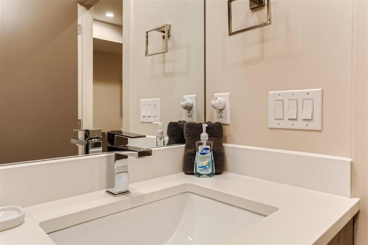 Serenity At Sloan'S 1-Br With A Modern Twist Denver Bagian luar foto